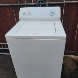 Lavadora Trabaja Muy Bien La Estoy Vendiendo En Buen Precio 