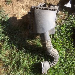 05-09 Mustang GT Air Box 