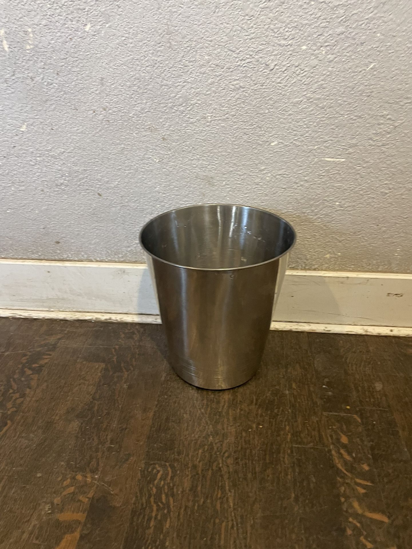 Brushed Nickel Metal Bathroom Wastebasket.