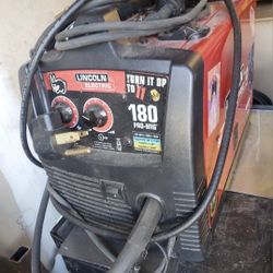  Welder  And Aluminum Gun Lincoln 