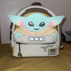 Baby yoda Loungefly