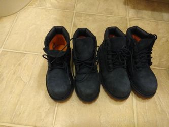 Toddler boots size 10c