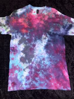 Scrunch tie dye