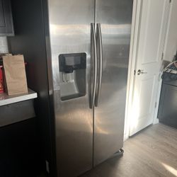 Samsung Refrigerator 