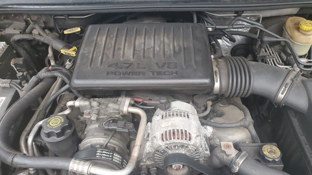 4.7 Motor 2003 Jeep Cherokee