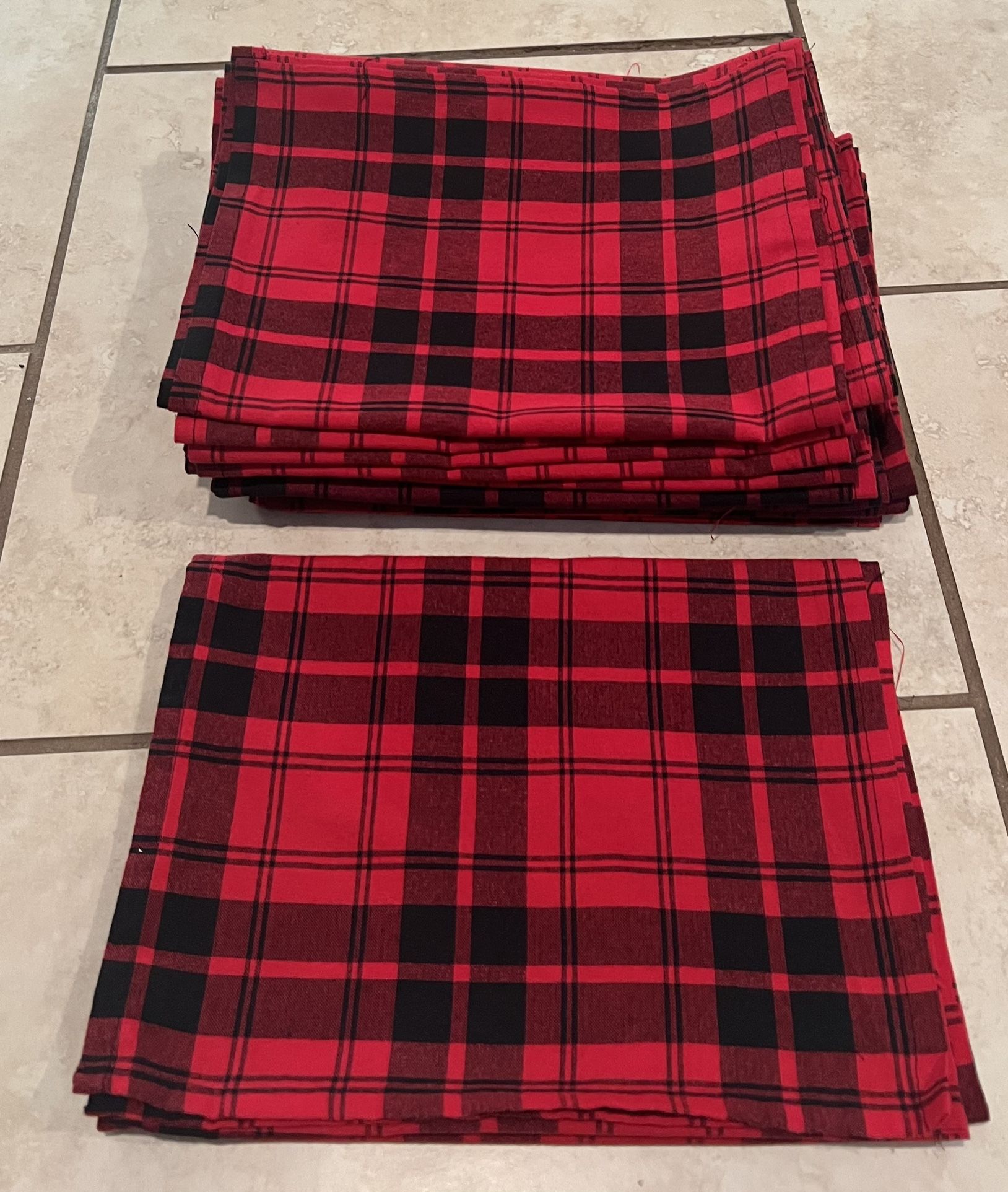 Plaid Table Runners (12)