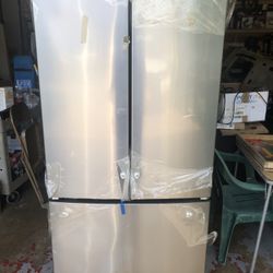 GE French Door Refrigerator 24.7 CuFt 
