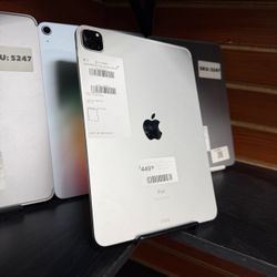 iPad Pro 11 inch M1 Chip 128GB WiFi Only Silver with Store Warranty and Financing Available