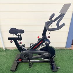 ProForm 500 SPX Indoor Cycle with Interchangeable Racing Seat