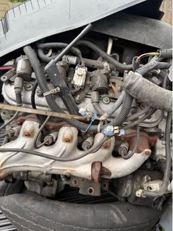 motor 5.3 y transmission 130xxx miles Silverado o sierra 2003 a 2006