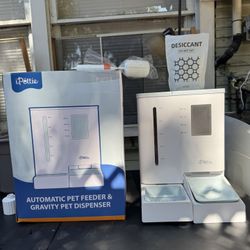 IPETTIE automatic Dog And Cat Feeder 