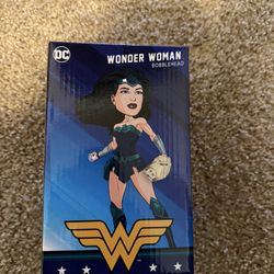 Wonder Woman Mariners Bobble head 