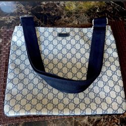 Gucci Messenger Bag