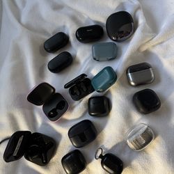 Earphones boxes all for one price