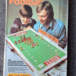 VINTAGE 1980 TUDOR ELECTRIC NFL FOOTBALL GAME ALL PIECES PRESENT AND WORKING CONDITION