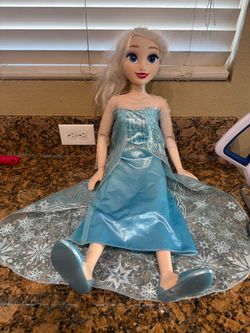 Huge Elsa doll