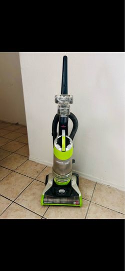 BISSELL PowerClean Rewind Vacuum