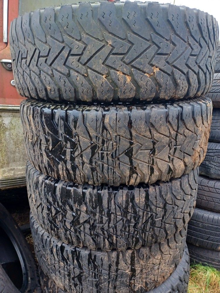 Goodyear Wrangler 265 75 16 Tires