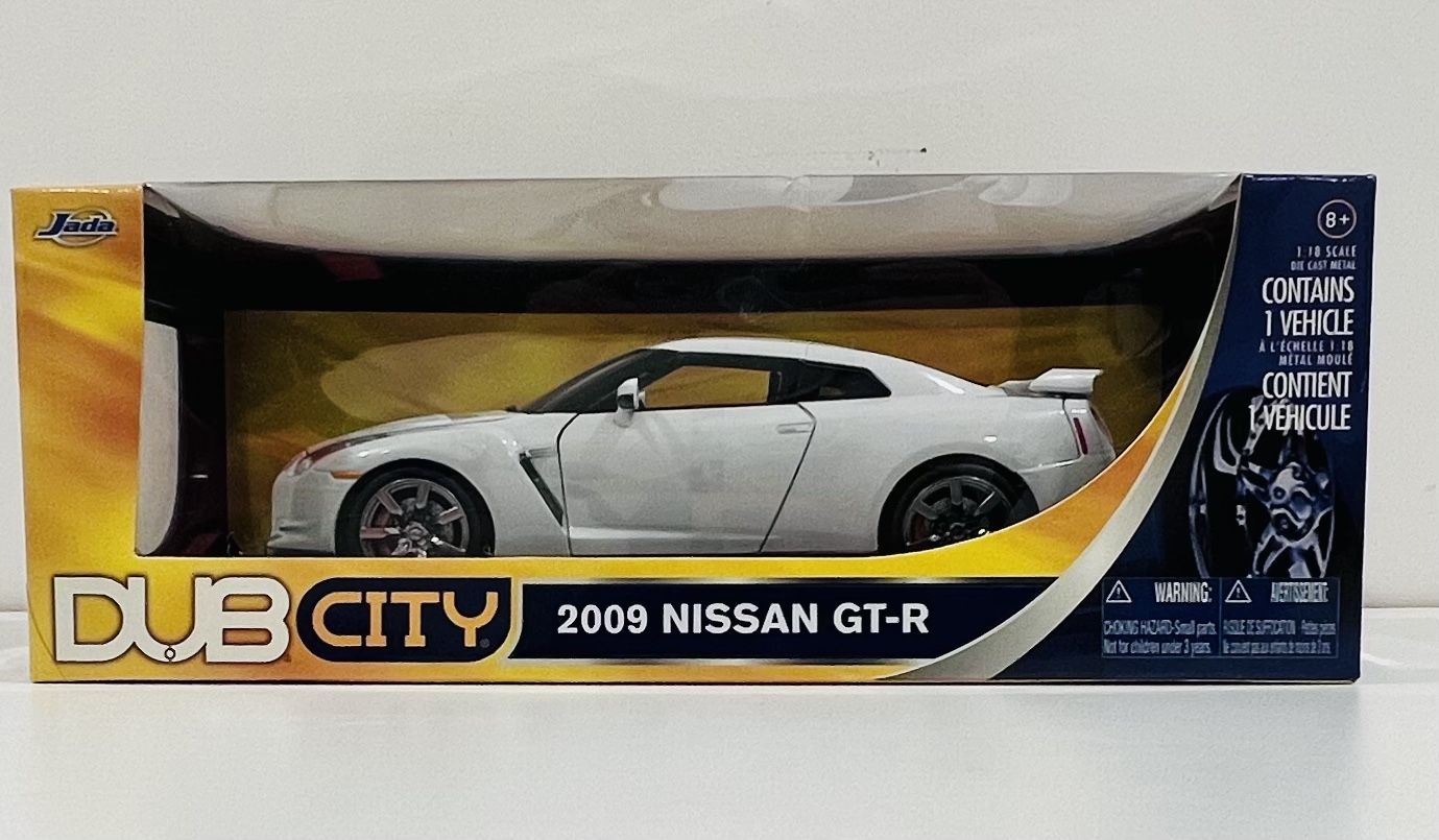 Brand New/In-Box: DUB CITY 1:18 2009 Nissan GT-R DieCast from Jada Toys