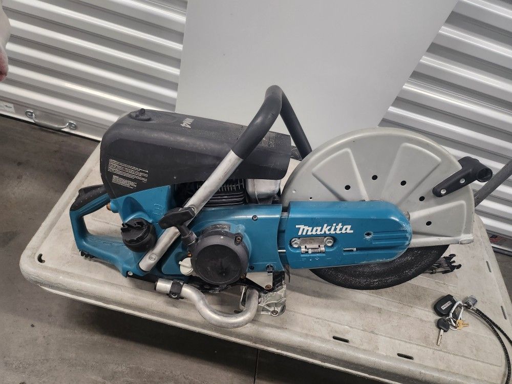 MAKITA MM4 14in. Demolition Saw 76cc.