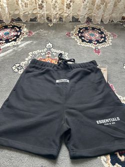 Essential shorts black medium