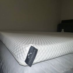 New Full mattress topper