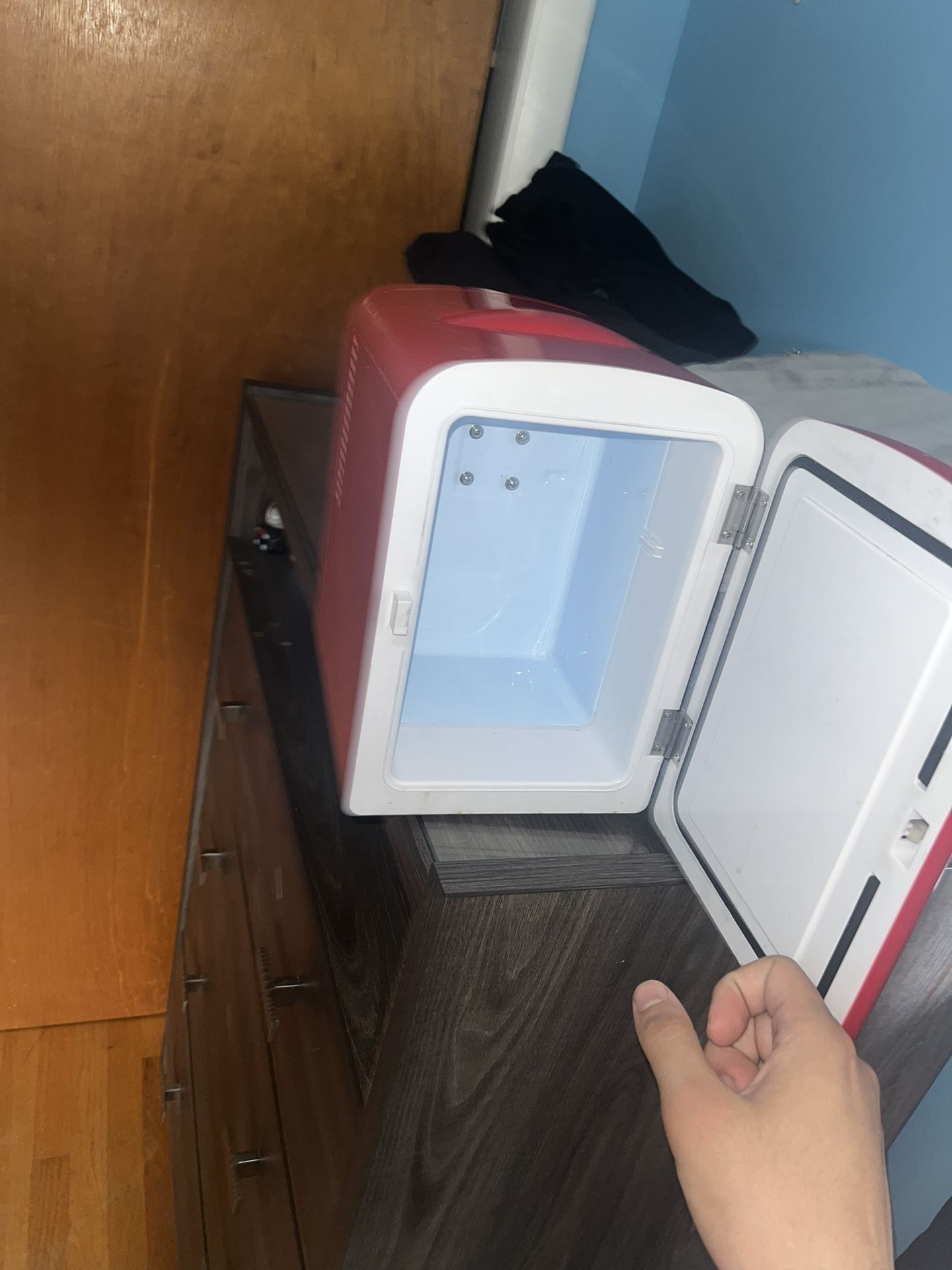 Coca Cola Mini Fridge/ Heater