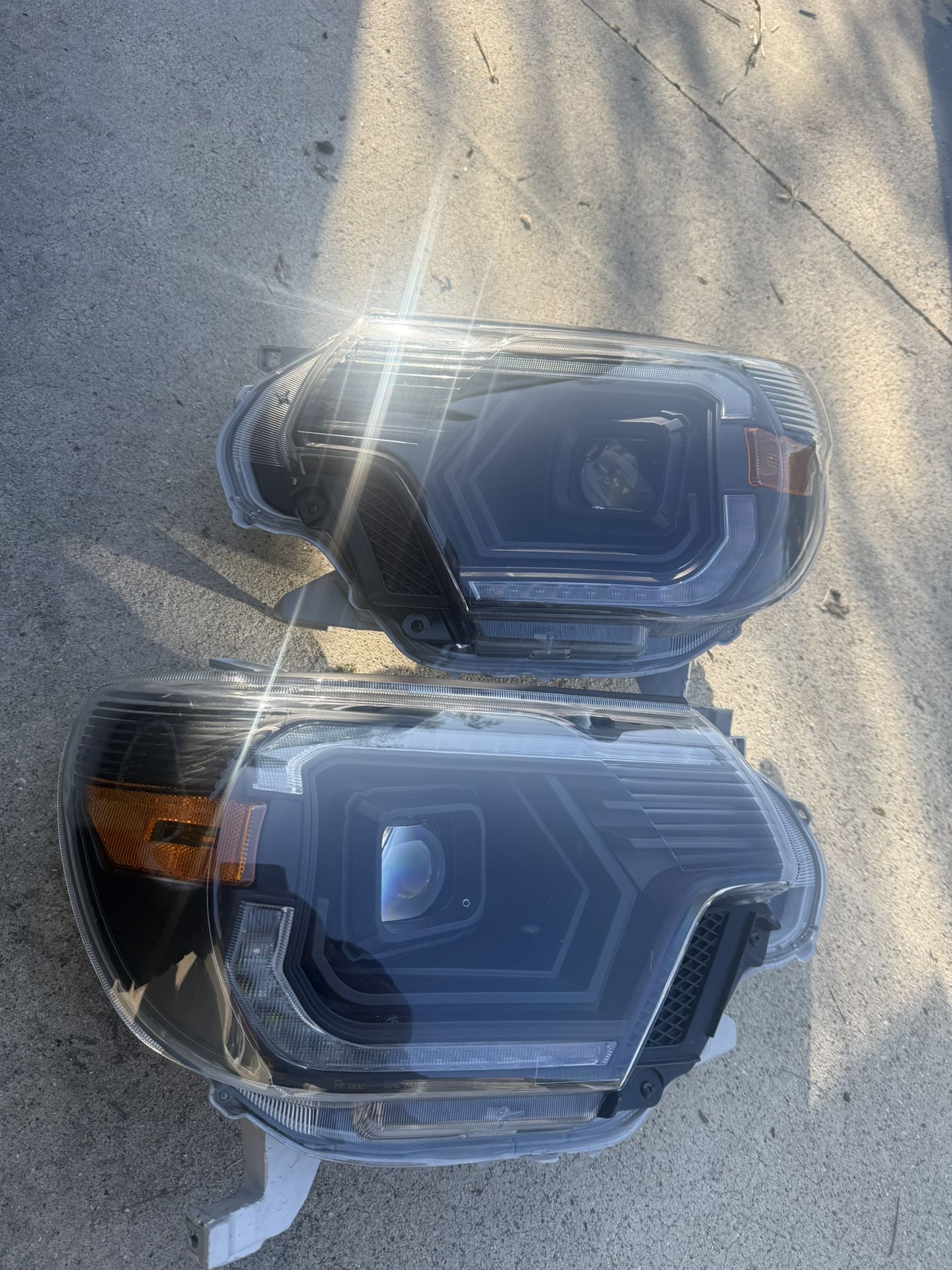 2012-2015 Tacoma Headlights
