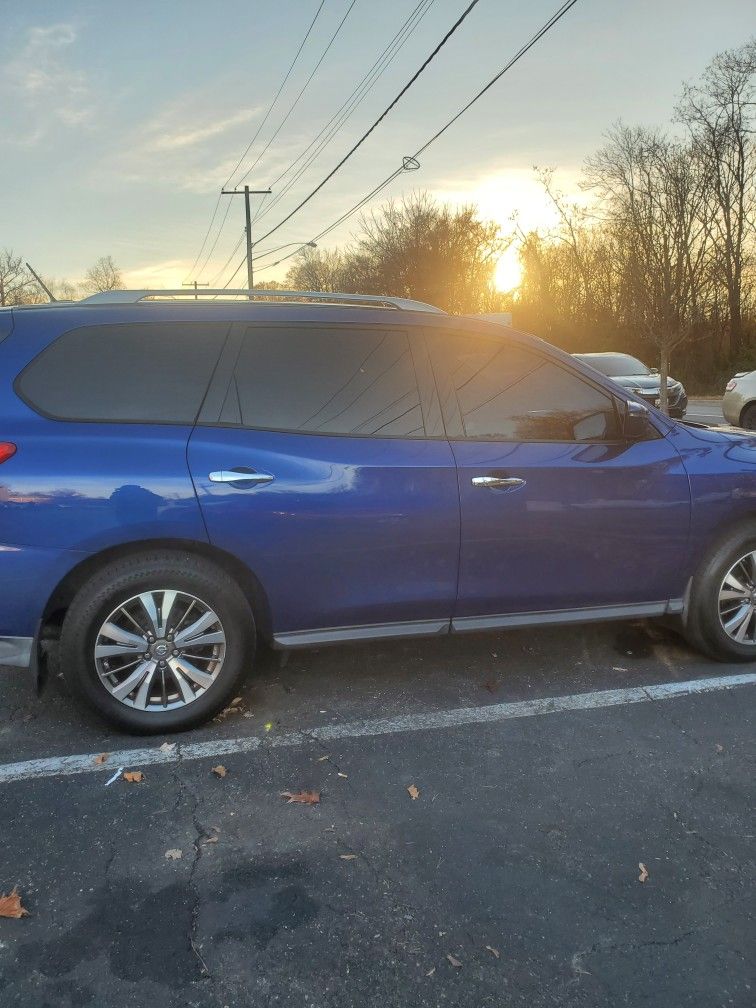 2017 Nissan Pathfinder