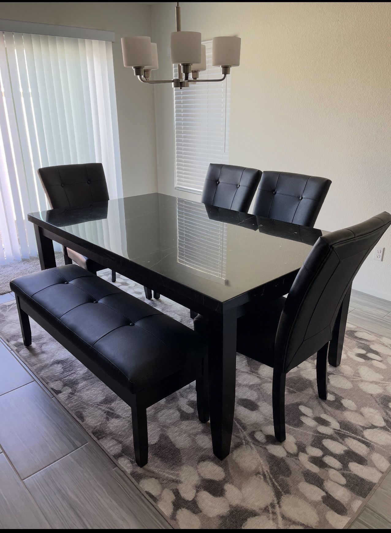 Dinning Room Table 6 Seater