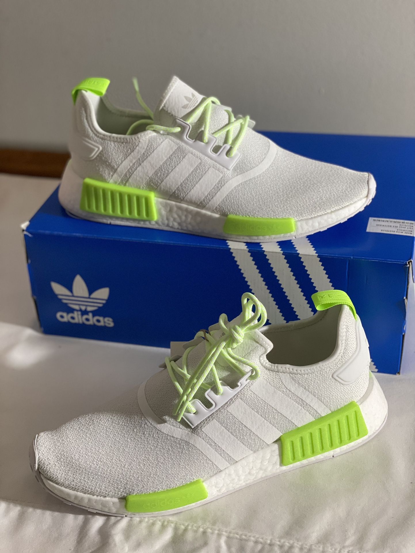 Mens Size 12 NEW! adidas NMD R1 White Solar Green