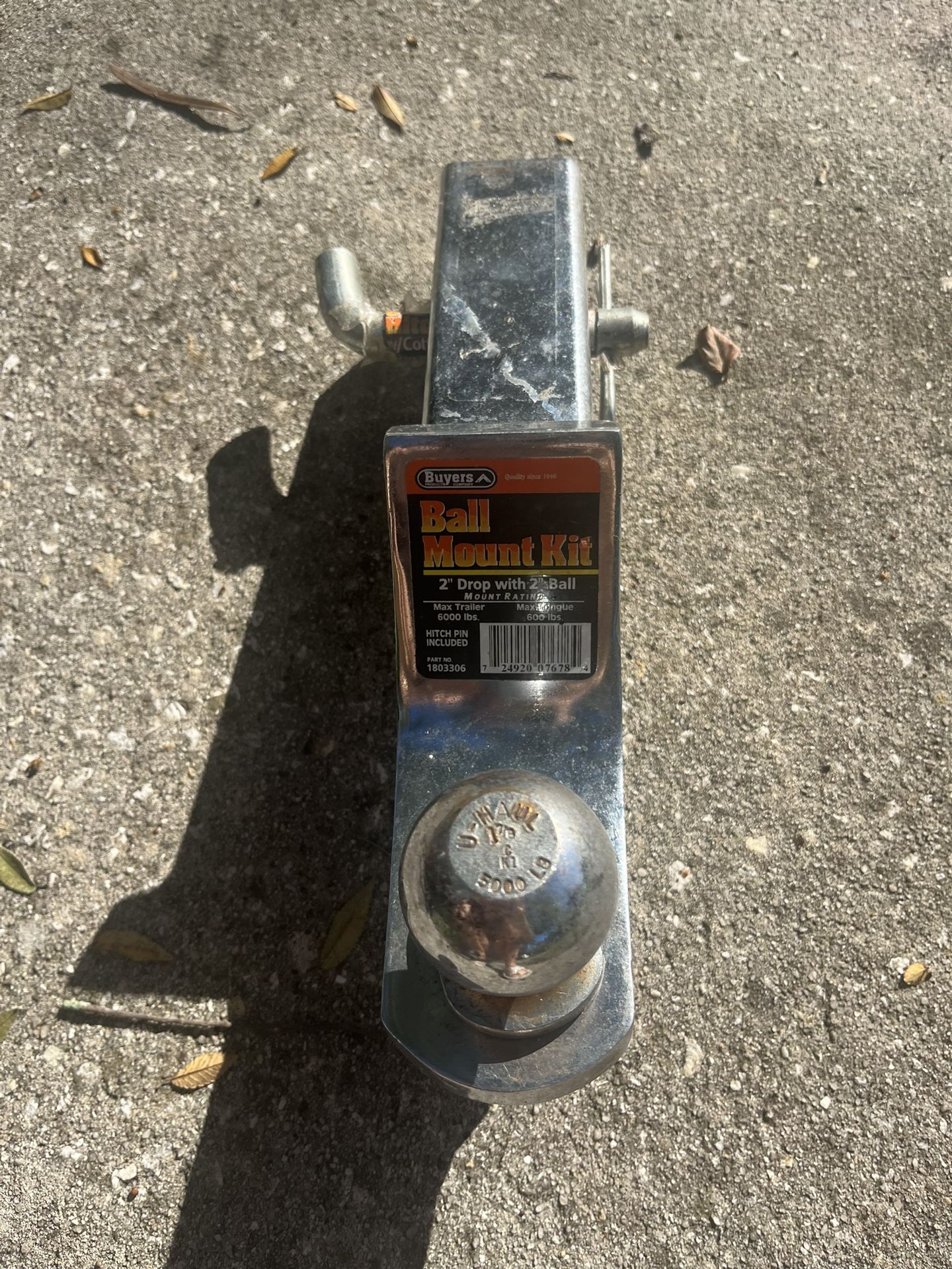 Vehicle Hitch Ball Mount