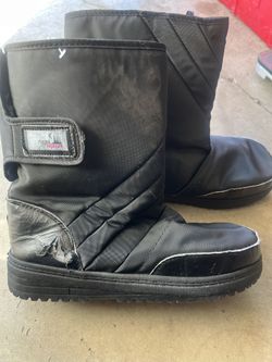 Snow Boots