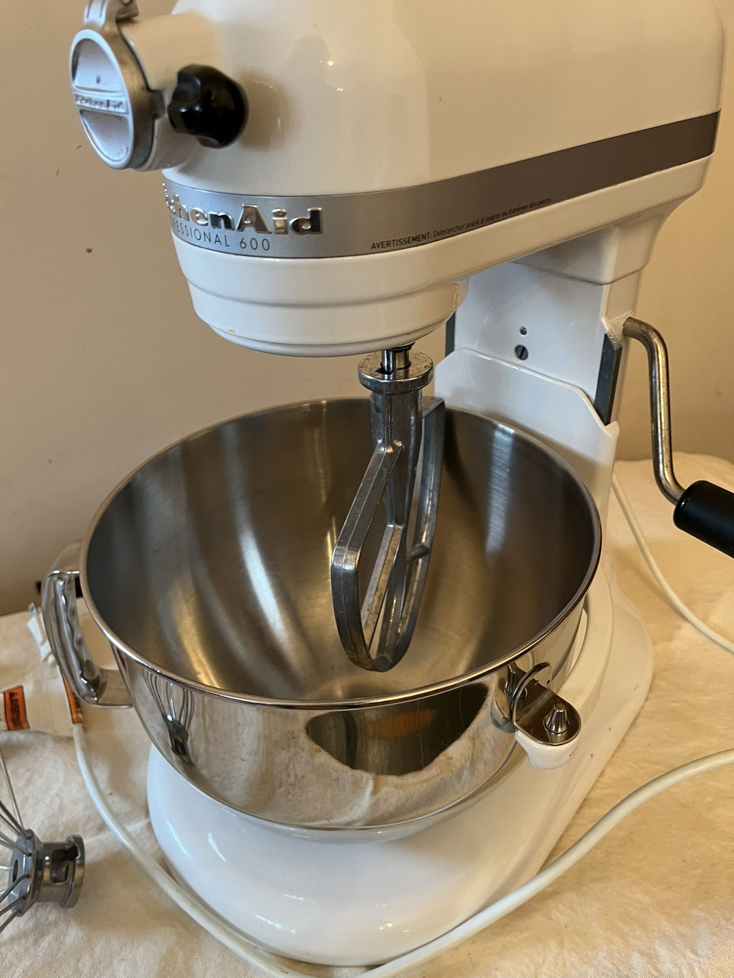 KitchenAid 6 Qt. Professional 600 Series Bowl-Lift Stand Mix - household  items - by owner - housewares sale - craigslist