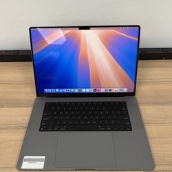 16" MacBook Pro M1 Max 10 Core*32GB RAM*1TB SSD