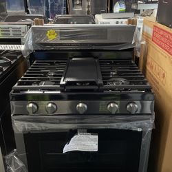 BLACK STAINLESS STEEL SAMSUNG AIRFRYER STOVE