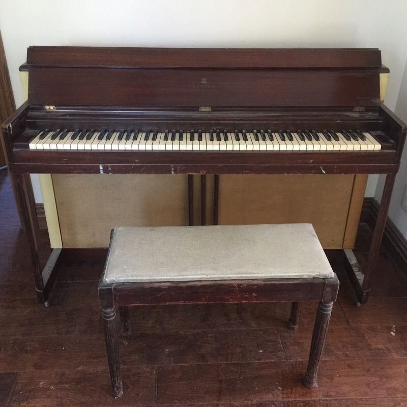 Antique Lester Betsy Ross Spinet Piano