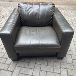 Incanto Divani Italian Leather 70s Armchair *used* Brown