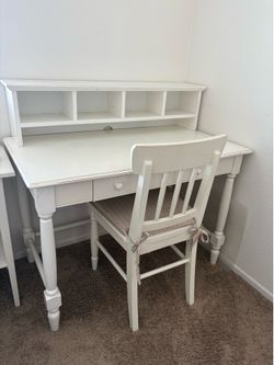 Land Of Nod desk and chair