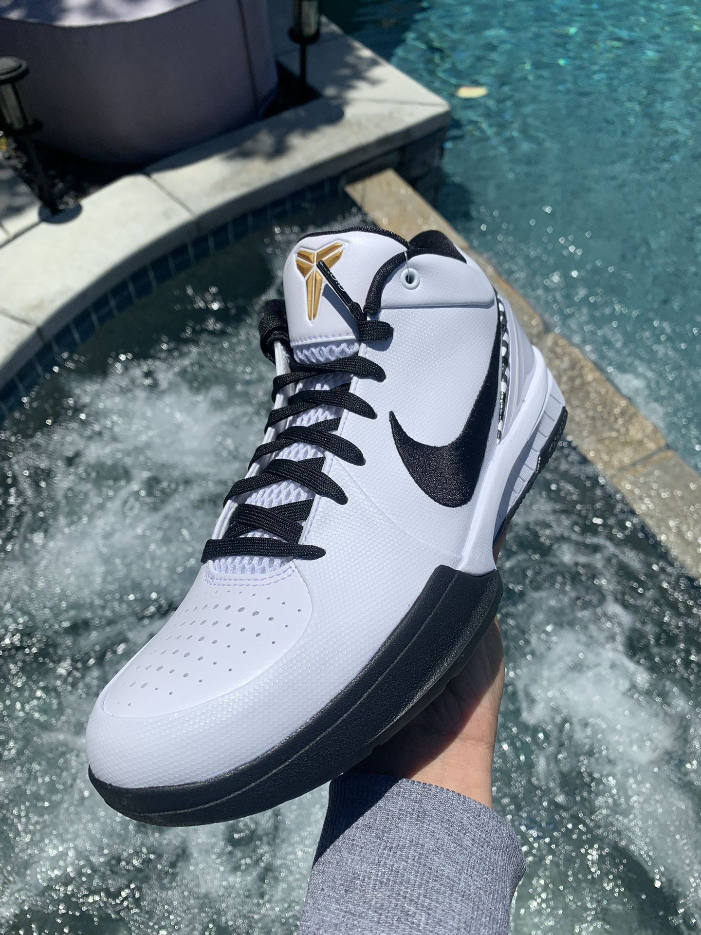 Nike Kobe Protro “Gigi Mambacita” Size and 10