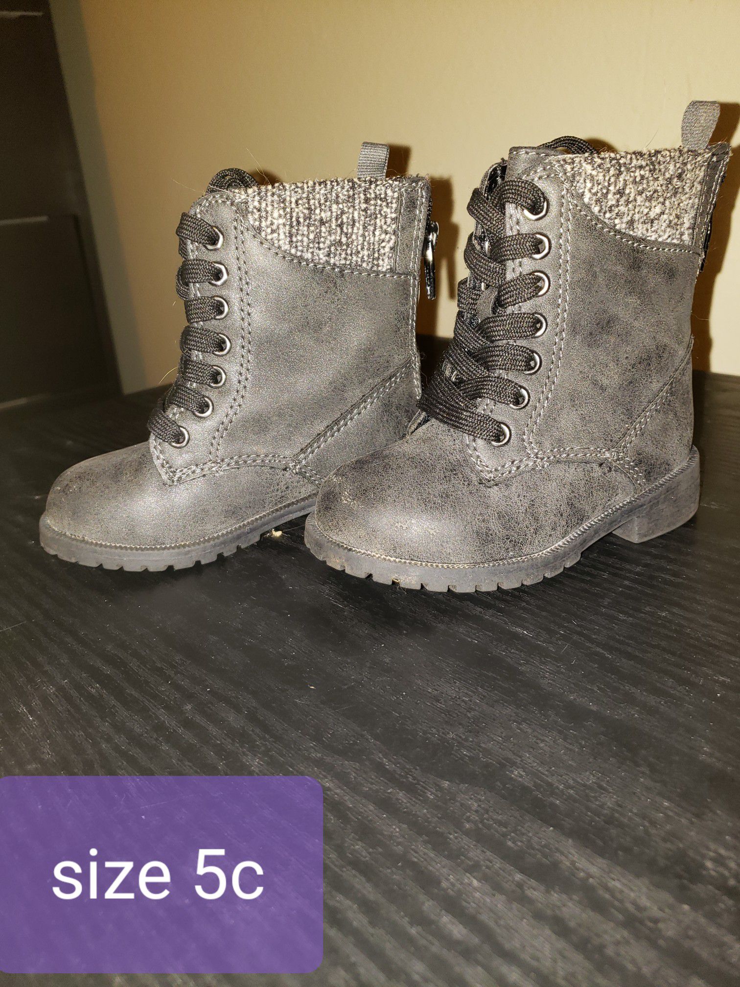 Girl boots 5c