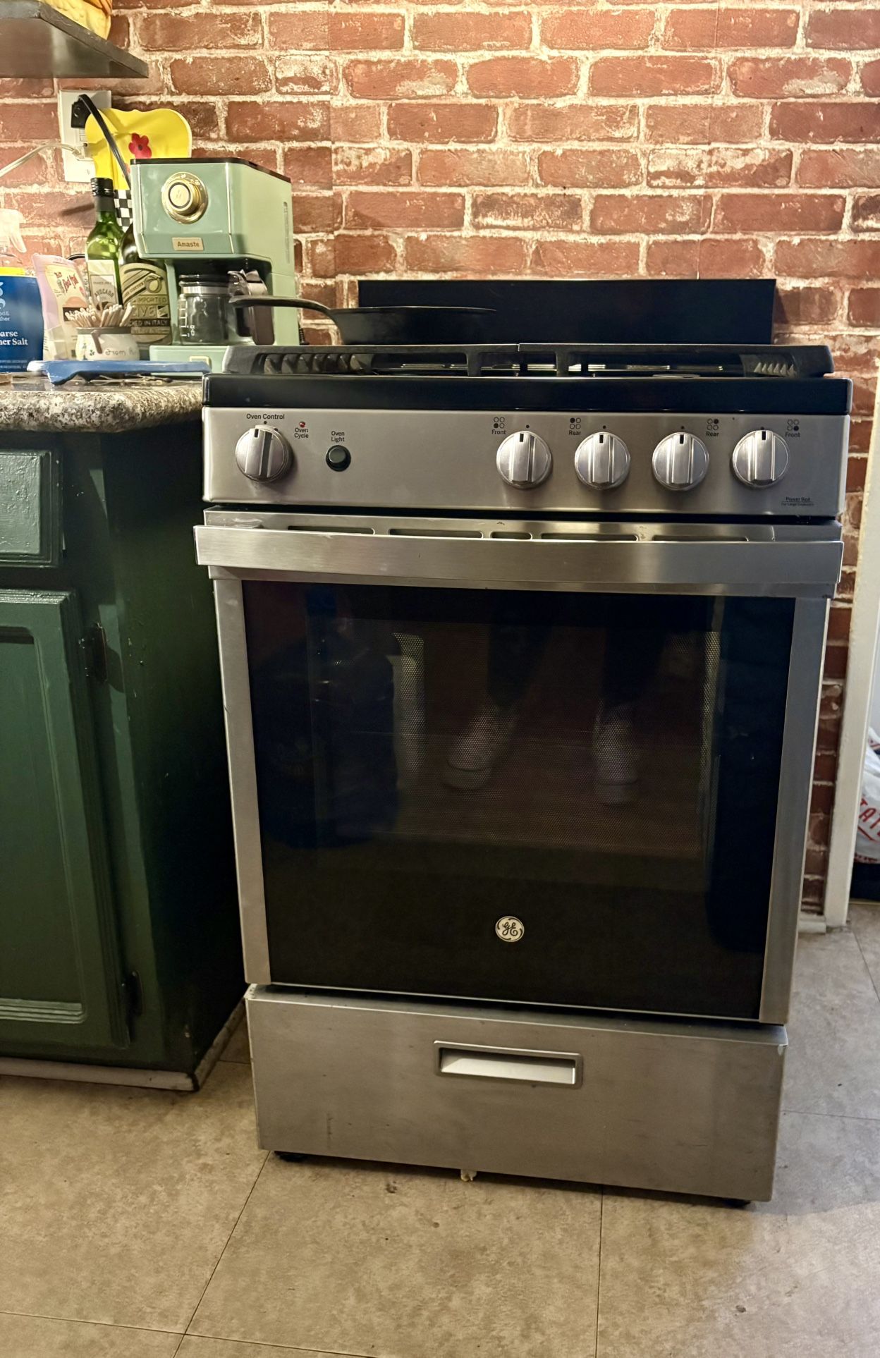 GE 24inch Small Stove 