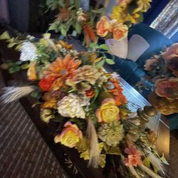 3 Artificial Thanksgiving Pieces #1 Reef #1 Centerpiece #1 Basket Selling For Only 70$ All Together