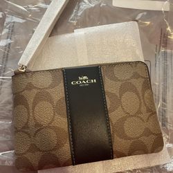 NEW Coach Corner Zip Wristlet – Signature Canvas (With Packaging)