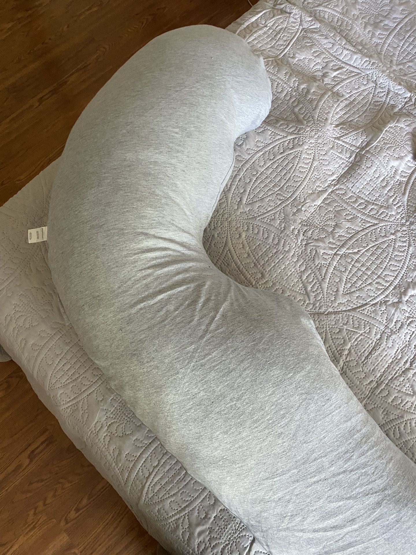 Momcozy Pregnancy Pillow For Side Sleeping 