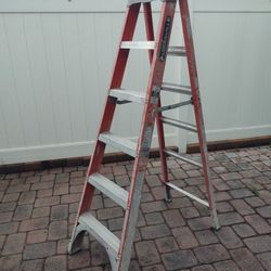 Stepladder 6' 