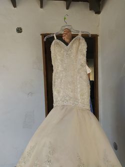 Wedding dress mermaid style 8/10