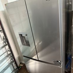 WHIRLPOOL 36” STANDARD-DEPTH. 3 -DOOR FRENCH DOOR REFRIGERATOR WITH ICE MAKER WITH WATER AND ICE DISPENSER. $1,350 MODEL #WRFF3736SZ. ORIGINAL PRICE: 