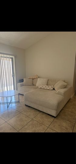 Chaise couch