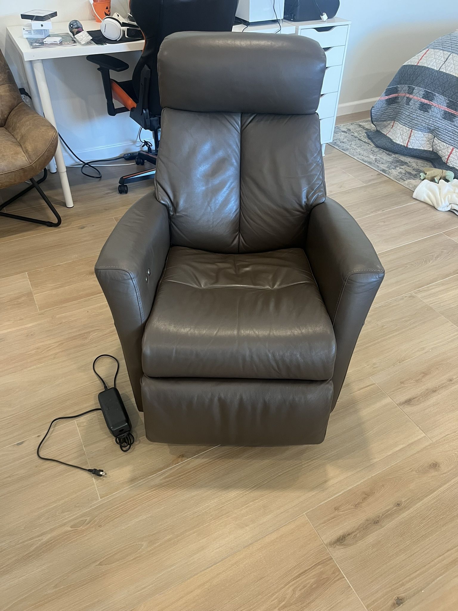 IMG Comfort Bella Relaxer Glider Rocking Recliner 